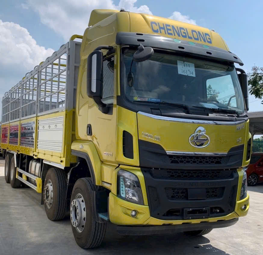 XE TẢI THÙNG 4 CHÂN CHENGLONG H7 360HP (8x4)